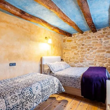 Miquelo - 16 Hostes Country house *