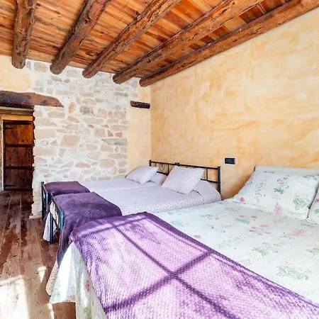 Can Miqueló - gran casa rural 16 hostes * Prat de Comte