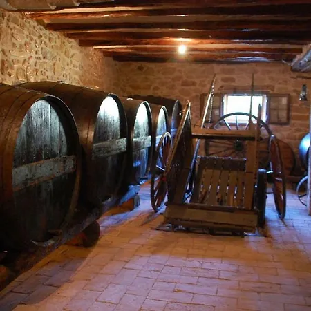 Miqueló: Casa Familiar Rústica Casa rural