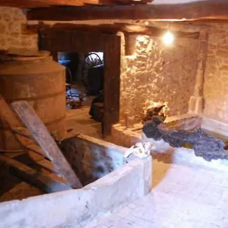Can Miquelo - Gran Casa Rural 16 Hostes Prat de Comte